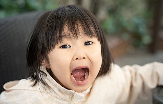 【彦根市】子どもの歯並びを良くするための食生活と姿勢の関係性