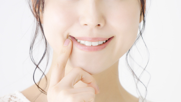 ホワイトニングは歯医者に相談を、気になる副作用や持続期間は？