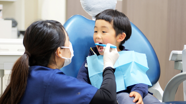 【彦根市】子どもの歯並び相談はいつする？迷っている親御さんへ